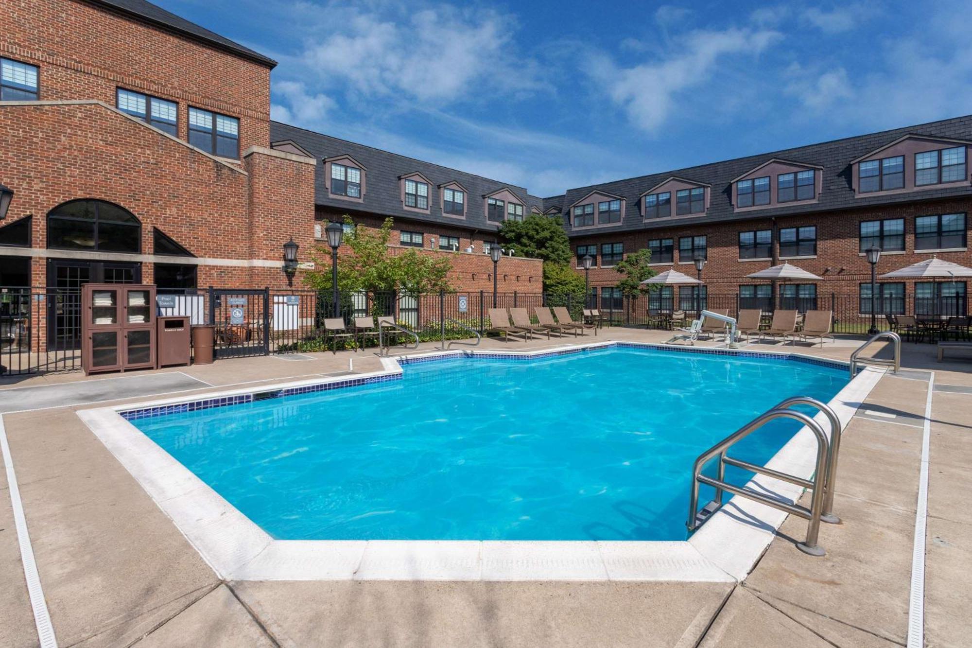 ホテル Hyatt House Parsippany East エクステリア 写真